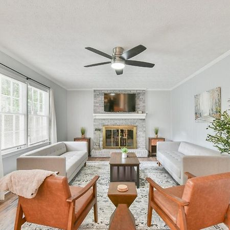 Cozy Home With Arcade, Ping Pong & Fenced Backyard Lawrenceville Luaran gambar