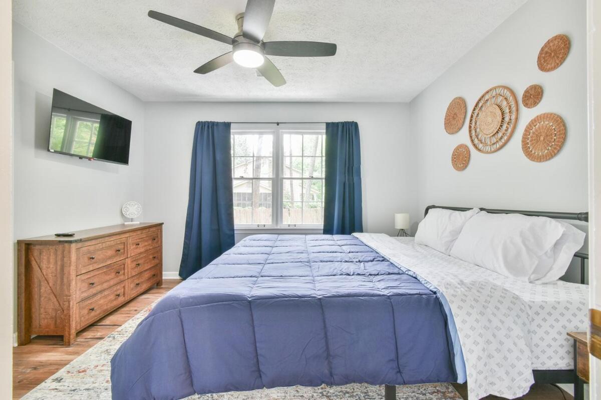 Cozy Home With Arcade, Ping Pong & Fenced Backyard Lawrenceville Luaran gambar