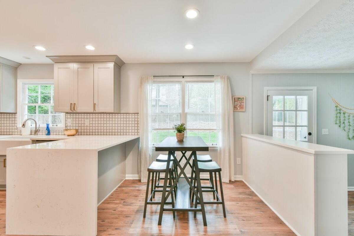 Cozy Home With Arcade, Ping Pong & Fenced Backyard Lawrenceville Luaran gambar