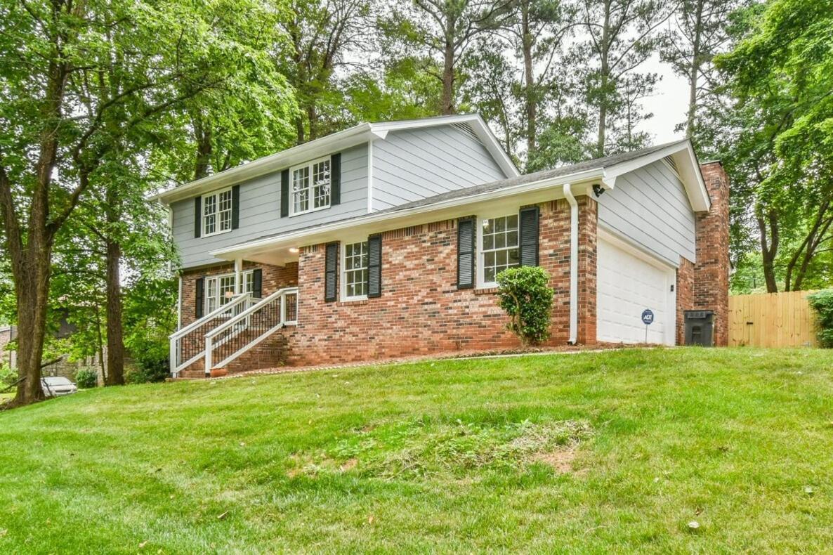 Cozy Home With Arcade, Ping Pong & Fenced Backyard Lawrenceville Luaran gambar